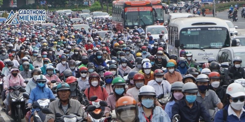 Giải pháp giảm thiểu ùn tắc giao thông mùa mưa